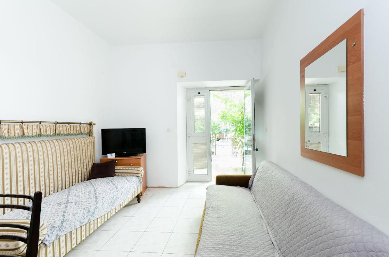 Apartments Massimo Ровинь Экстерьер фото