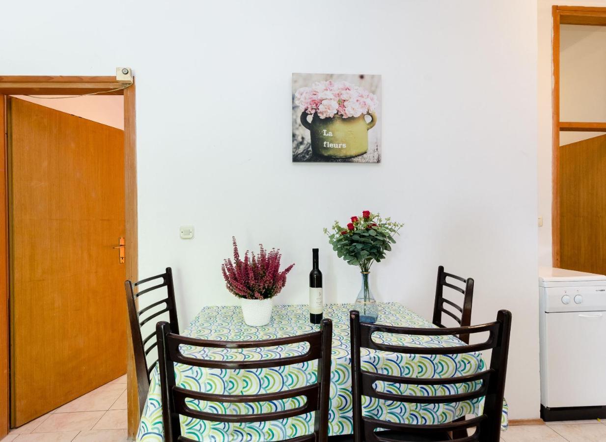 Apartments Massimo Ровинь Экстерьер фото